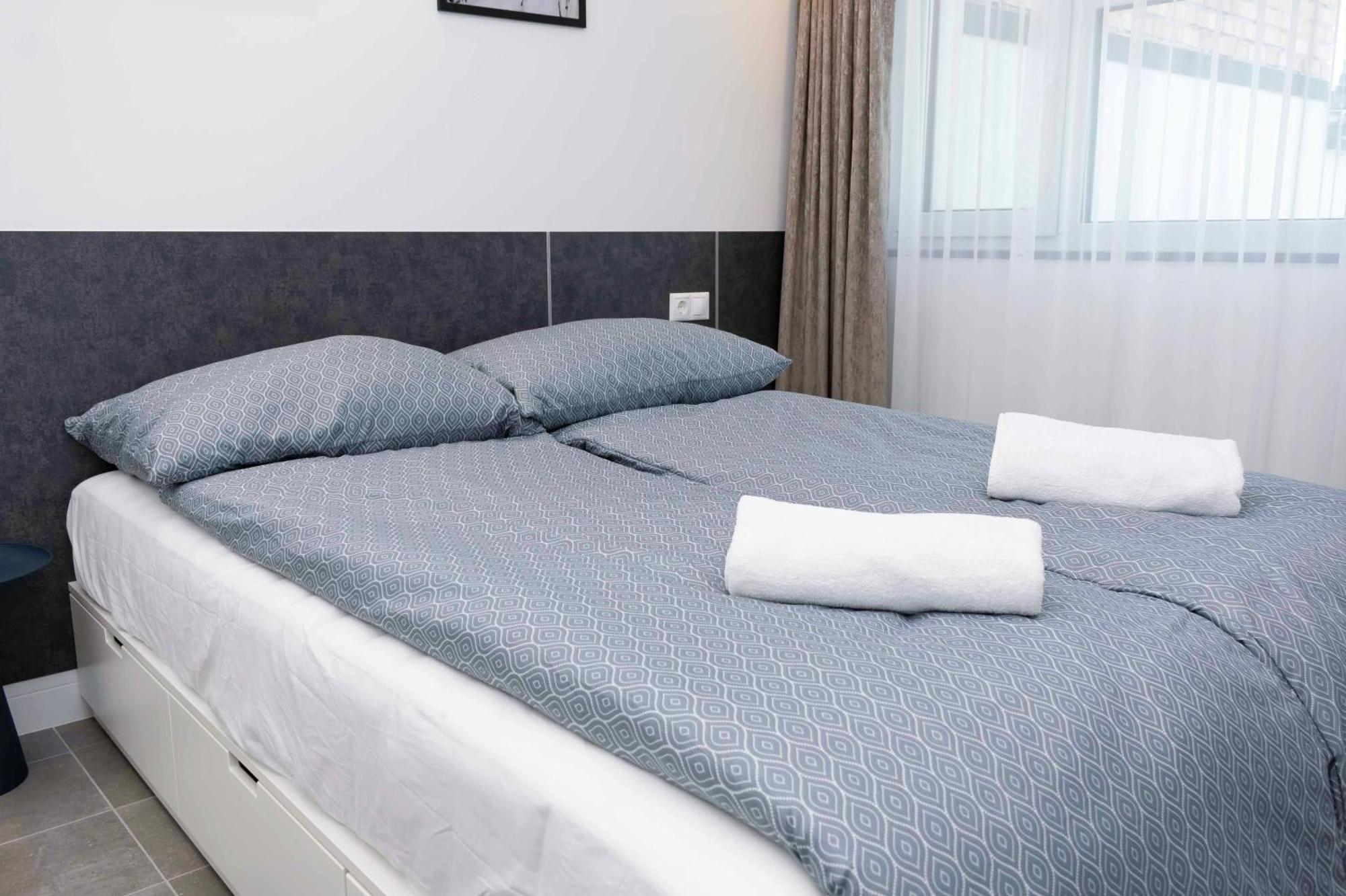 Luxury Cozy 2 Bdr Downtown Apt.6 Budapest Luaran gambar